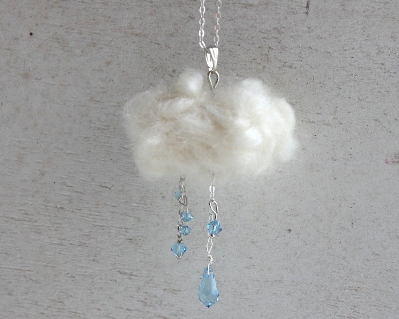 White Cloud Transparent Sky Blue Raindrop Necklace - Necklaces - Wool Blue