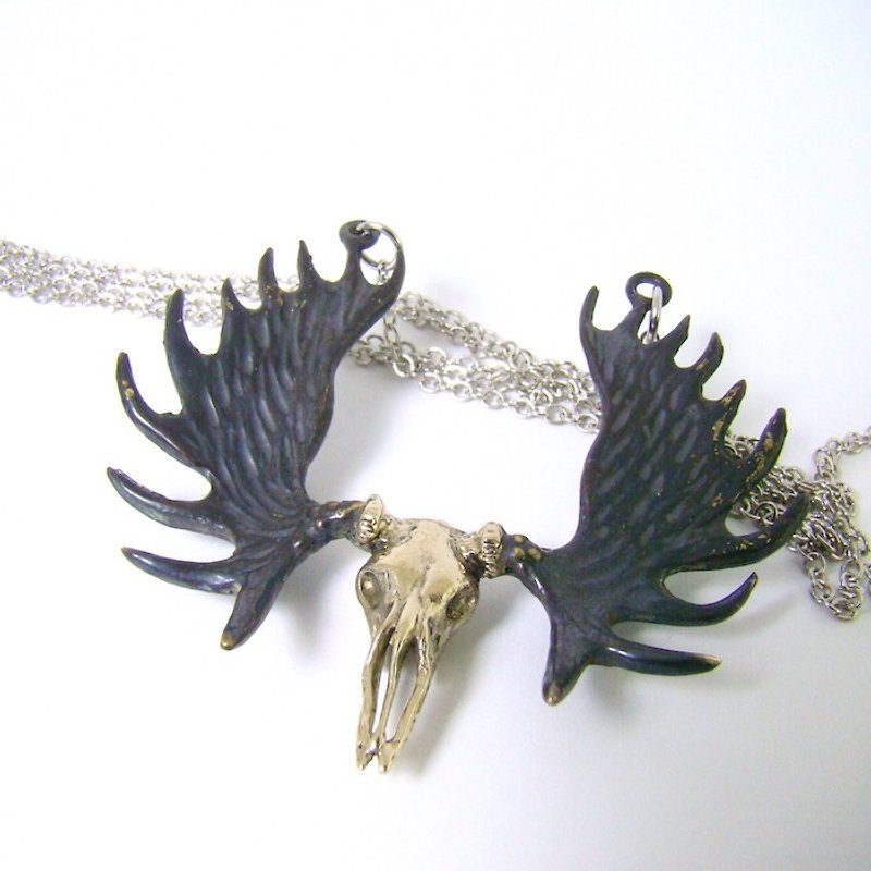 Moose skull pendant in white bronze and oxidized antique color ,Rocker jewelry ,Skull jewelry,Biker jewelry - สร้อยคอ - โลหะ 