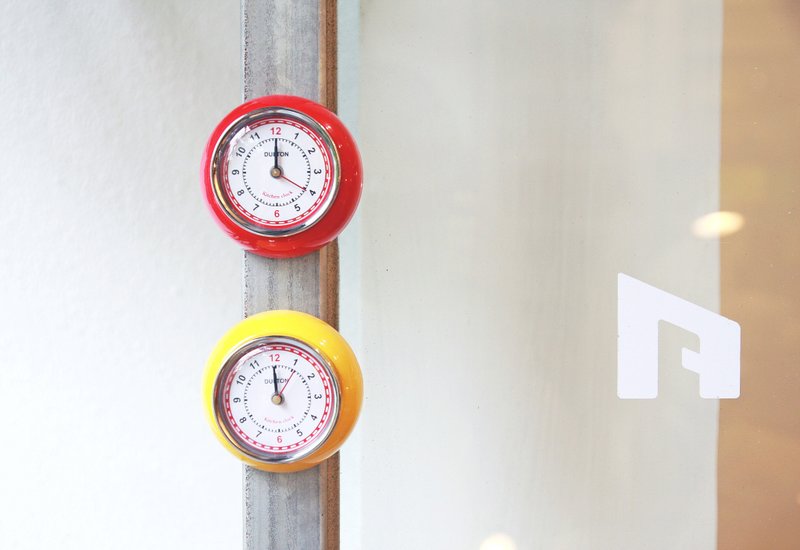 DULTON retro magnetic disc clock - นาฬิกา - โลหะ 