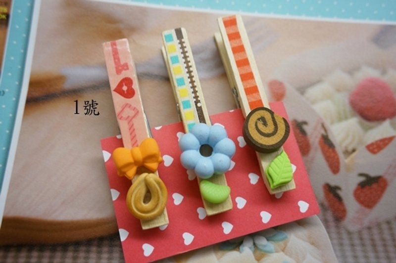 Handmade wooden bookmarks folder (c into a group) - Bookmarks - Other Materials Pink