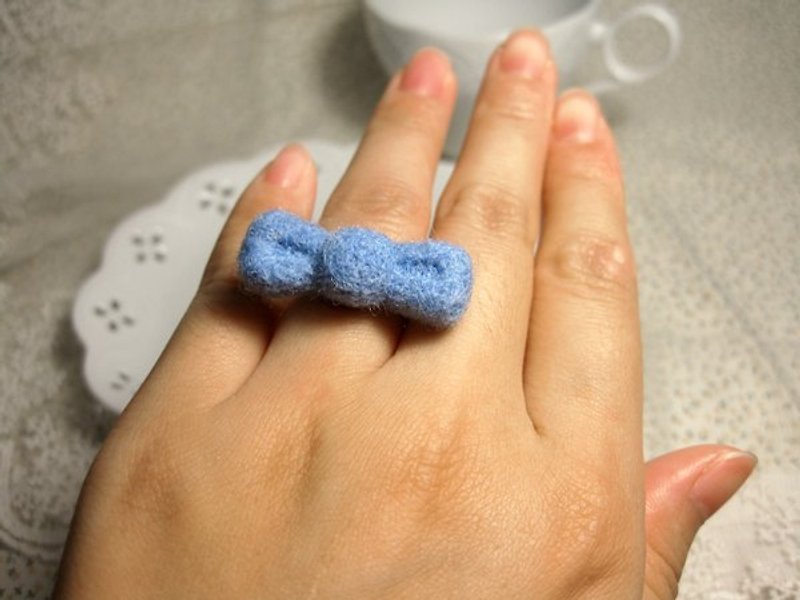Wool Felt Tweet Ring-Ocean Blue - แหวนทั่วไป - ขนแกะ สีน้ำเงิน