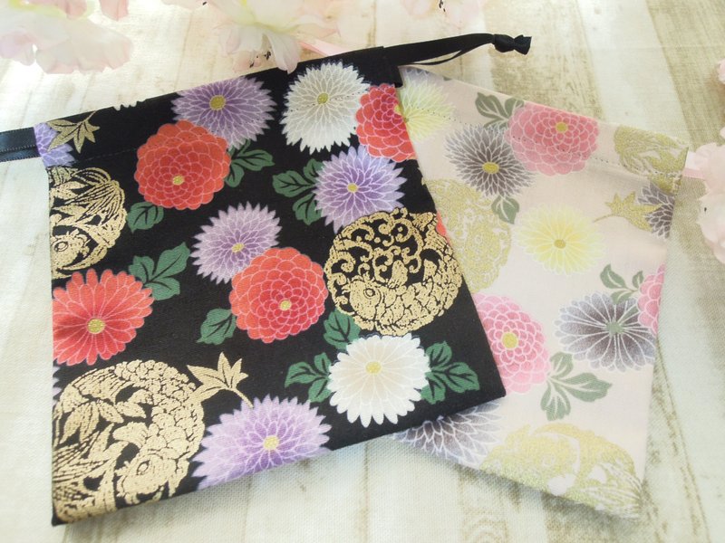 Roanyunge bronzing colorful pattern handmade girdle storage bag - เครื่องประดับผม - โลหะ 