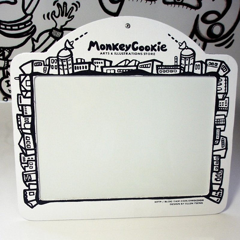 ** Hand-printed message board to send a small magnet postcard illustration + - พวงกุญแจ - ไม้ สีทอง