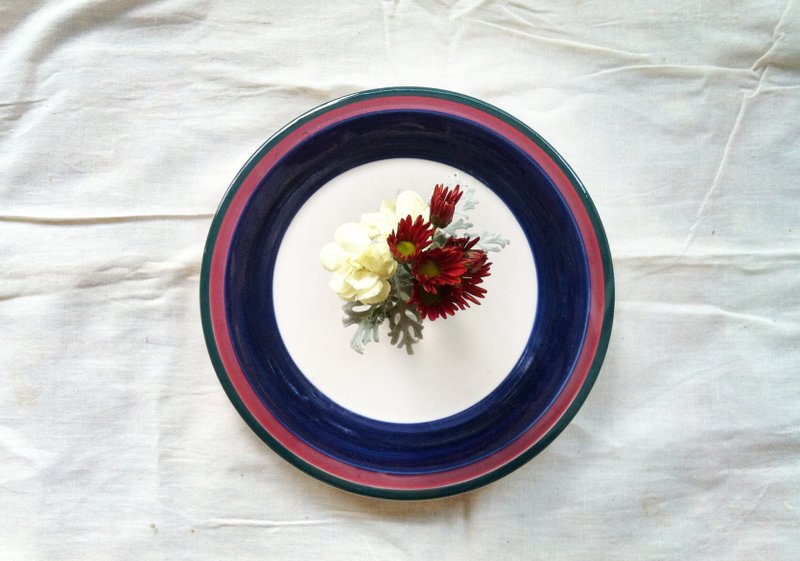 Hand-painted three-color geometric circle disc. Plate. Brunch plate :: old pieces. Limited a. Hand-painted three-color concentric pattern :: - จานเล็ก - วัสดุอื่นๆ สีน้ำเงิน