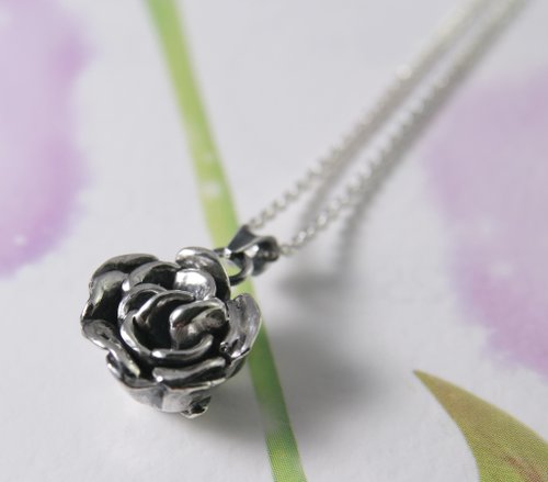 Sterling Silver Necklace / Rose