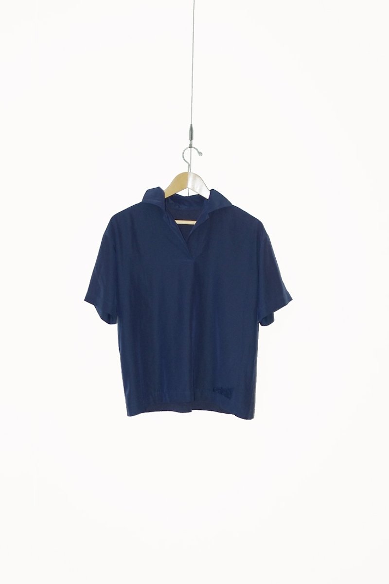Chamaru and the cat♫~Navy blue low-key gorgeous collared shirt - Men's Sweaters - Thread Blue