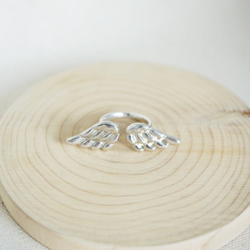 Angel's Wings Sterling Silver Ring - แหวนทั่วไป - เงินแท้ สีเงิน
