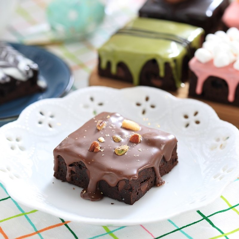 【Mr. Brown Bear chocolate brownie】 Hazelnut milk brownie - เค้กและของหวาน - อาหารสด สีนำ้ตาล