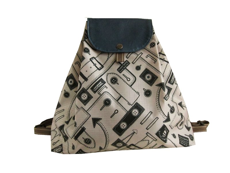 **Fifth Avenue**After the beam port backpack - Drawstring Bags - Other Materials Khaki