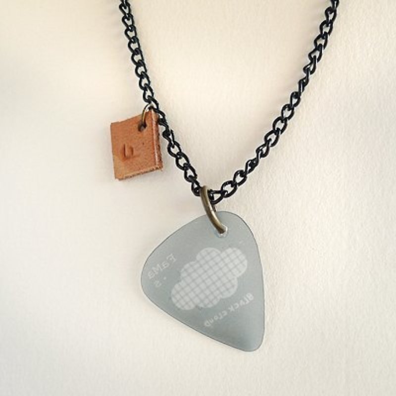 ** Customized **FaMa ‧ s Pick / guitar pick-Leather stamp necklace - Necklaces - Other Metals Multicolor