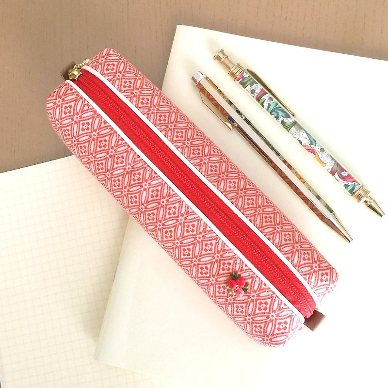 Pen Case with Japanese Traditional pattern, Kimono - กล่องดินสอ/ถุงดินสอ - วัสดุอื่นๆ สีส้ม