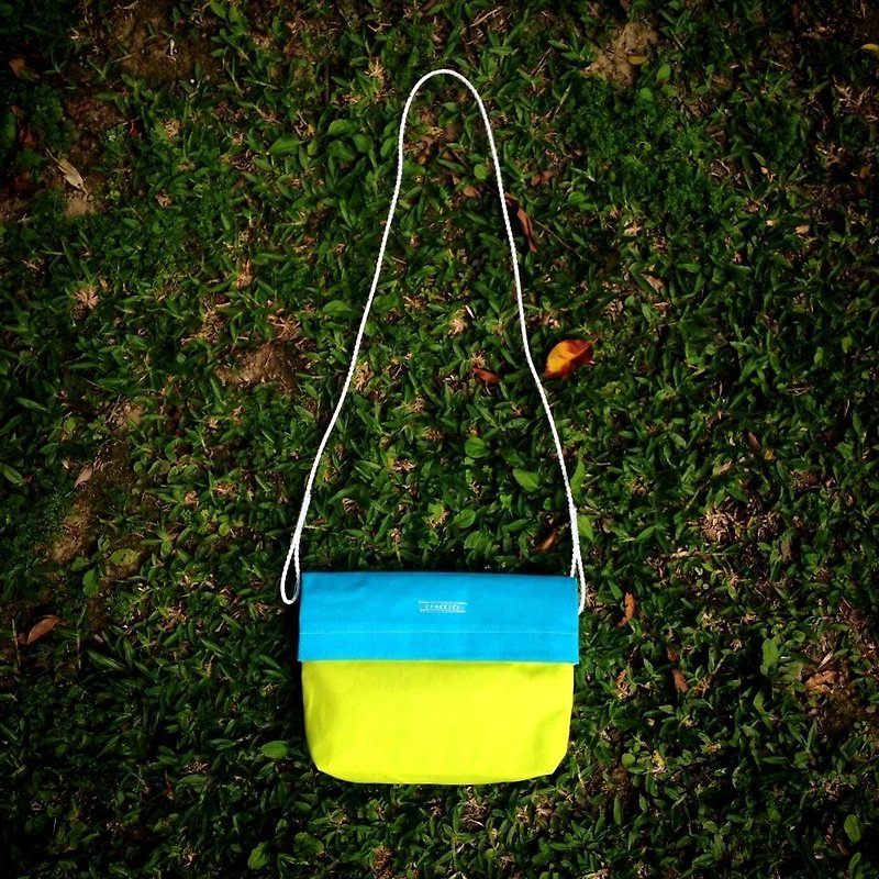 清涼凹凹 - Messenger Bags & Sling Bags - Other Materials Green