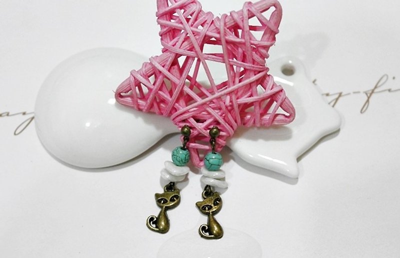 * Alloys * _ meow - cute fashion - pin earrings - Earrings & Clip-ons - Other Metals Green