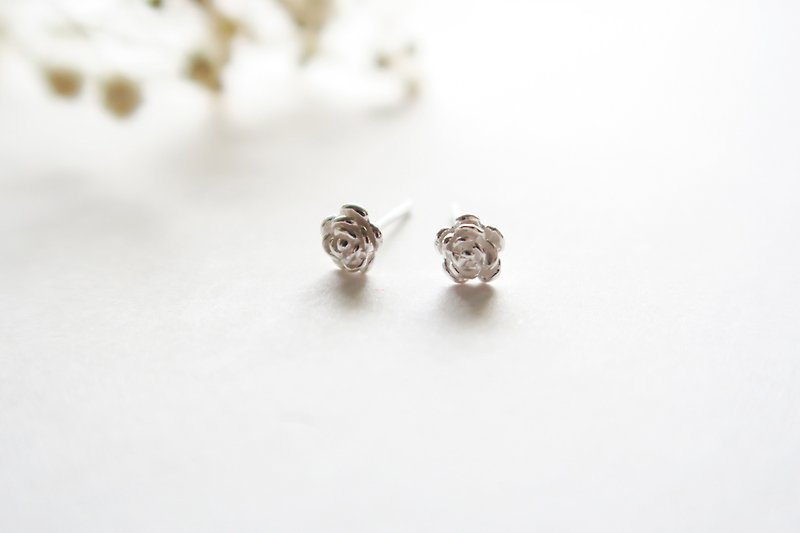 925 sterling silver wild rose earrings or Clip-On pair - ต่างหู - เงินแท้ สีเทา