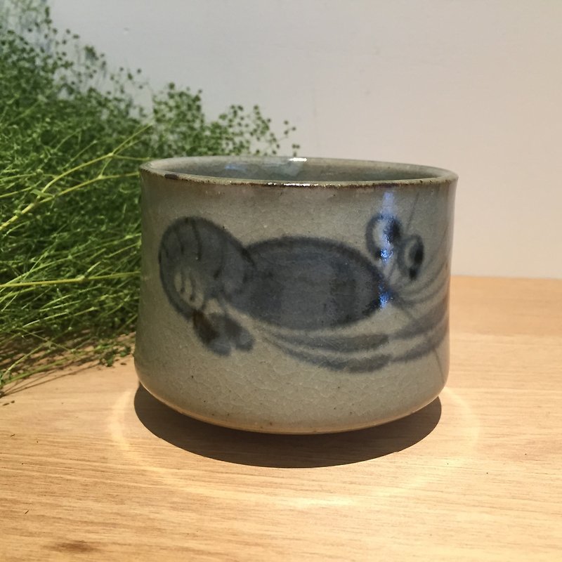 Kiln-painted blue and white teacup large prawns FIG Chen Zhao teacher works - Teapots & Teacups - Other Materials 