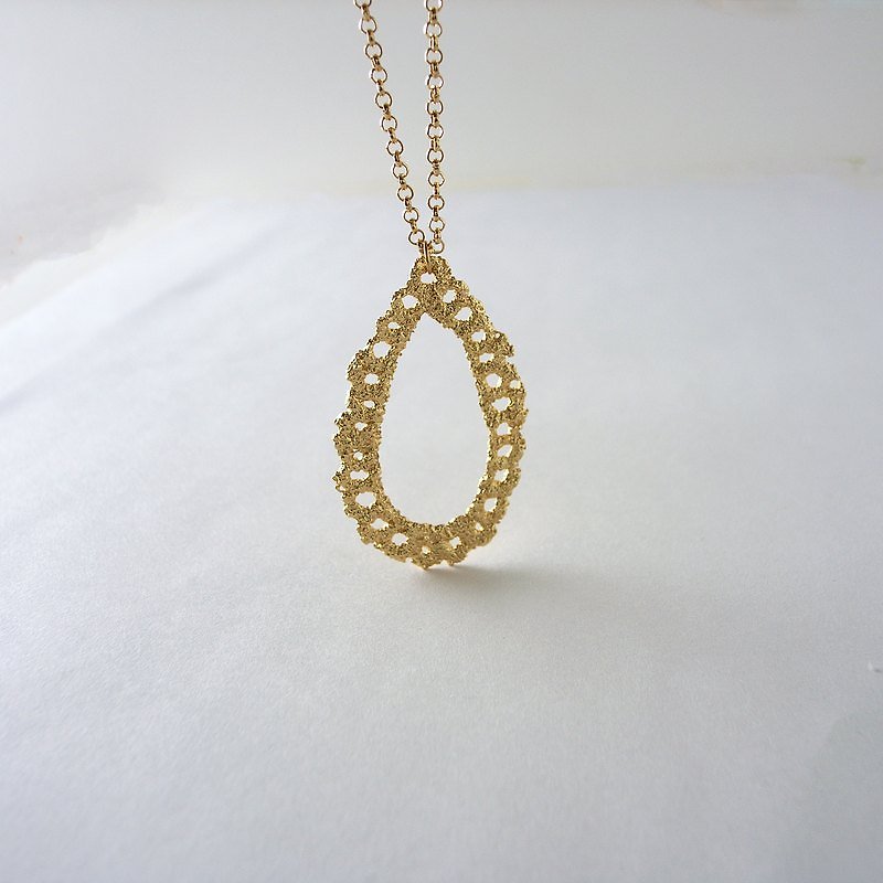 Gold Lace Necklace - สร้อยคอ - โลหะ สีเงิน