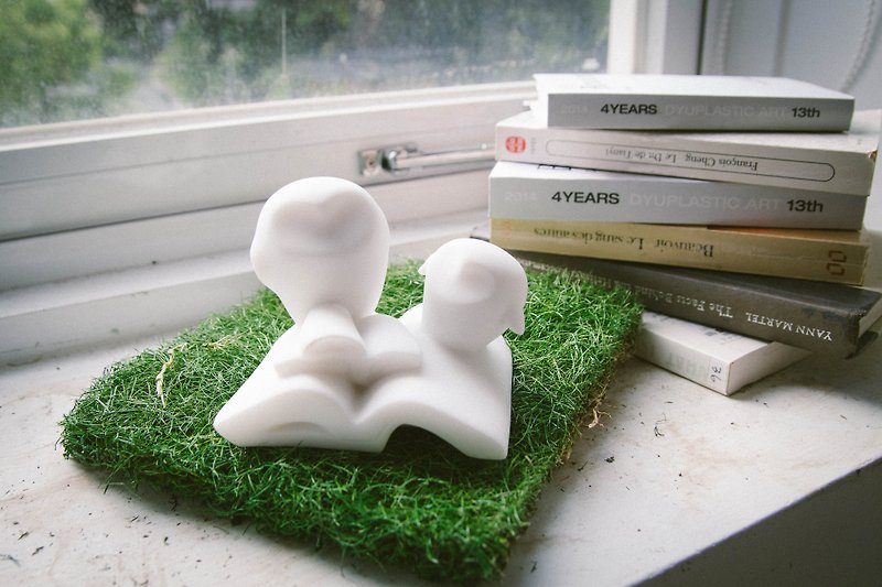 2015 Golden Point Design Award ~ Family - Owl Model Stone Carving Paper Town - Bookshelves - Stone White