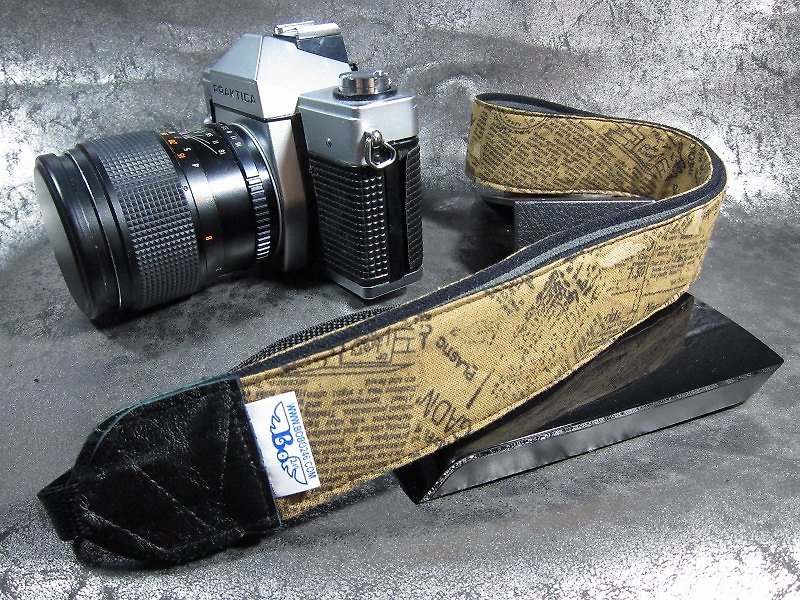＆QUOT;解凍ストラップカメラストラップ乌克丽丽吉彼のプッシュバイクカメラストラップ、ロンドン＆QUOTの霧 - パスケース - その他の素材 