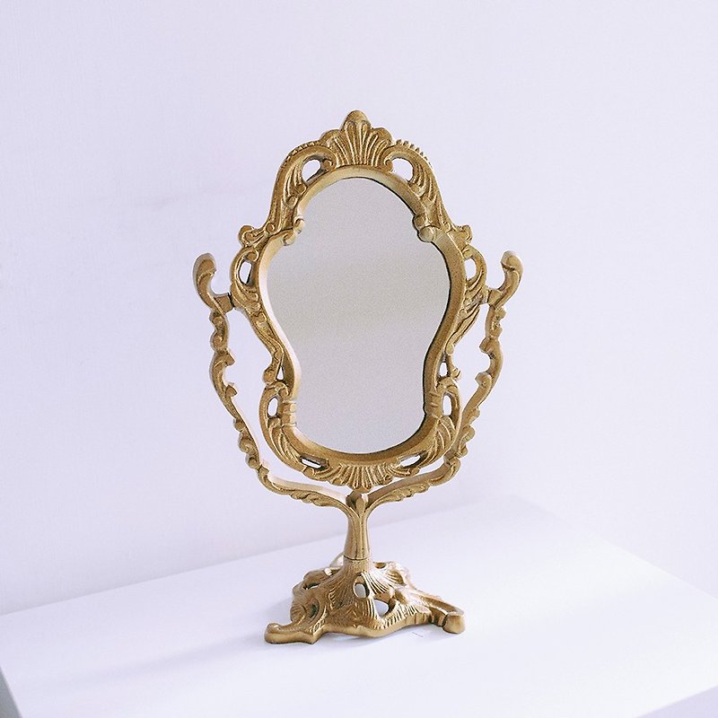 OOPSY - Antique Style Mirror / antique mirror shape - Items for Display - Other Metals Gold