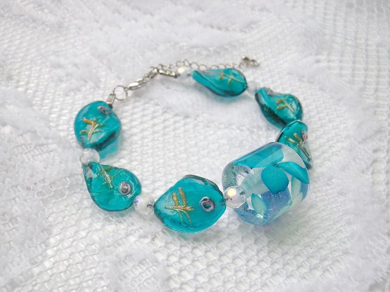 Anny's workshop handmade jewelry Yahua, sapphire blue hydrangeas pressedflower Bracelet - Bracelets - Other Materials 