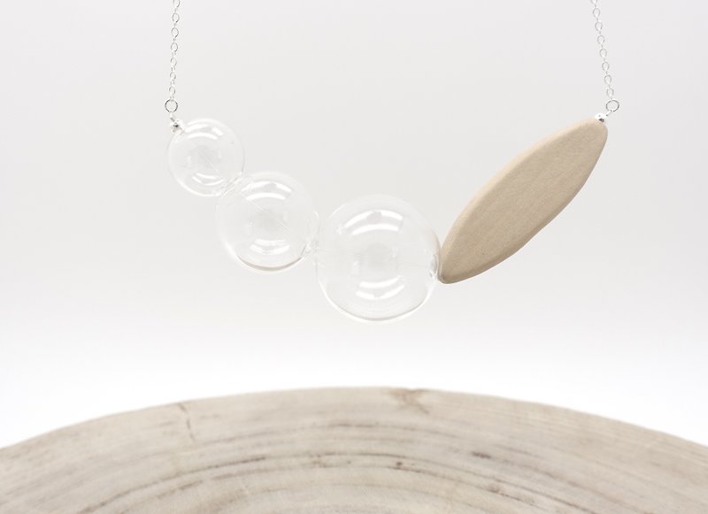 Simple transparent glass beads sterling silver necklace leaf timber - Necklaces - Other Materials White