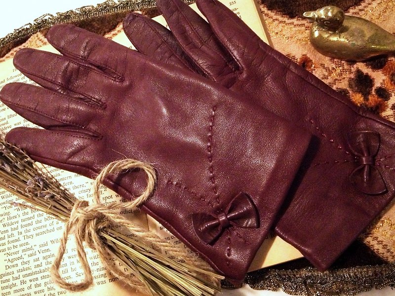 Vintage time [wine red bow light antique leather gloves] abroad back to vintage gloves VINTAGE - Gloves & Mittens - Genuine Leather Multicolor