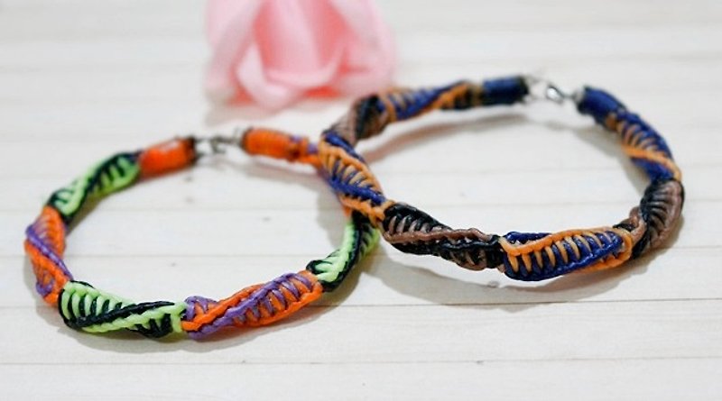 Thai Silk Wax Lines <Lover's Eyes> (pair) //You can choose your own color // # Valentine's Day - Bracelets - Wax Multicolor