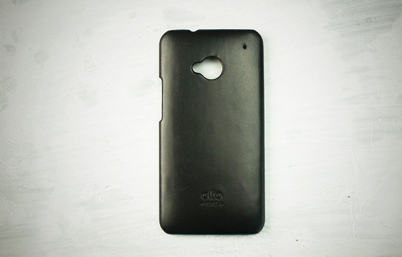 alto HTC New One M7 真皮手機殼背蓋，Coraza Original - 黑色 [可客製雷雕文字，需加購] - อื่นๆ - หนังแท้ สีกากี