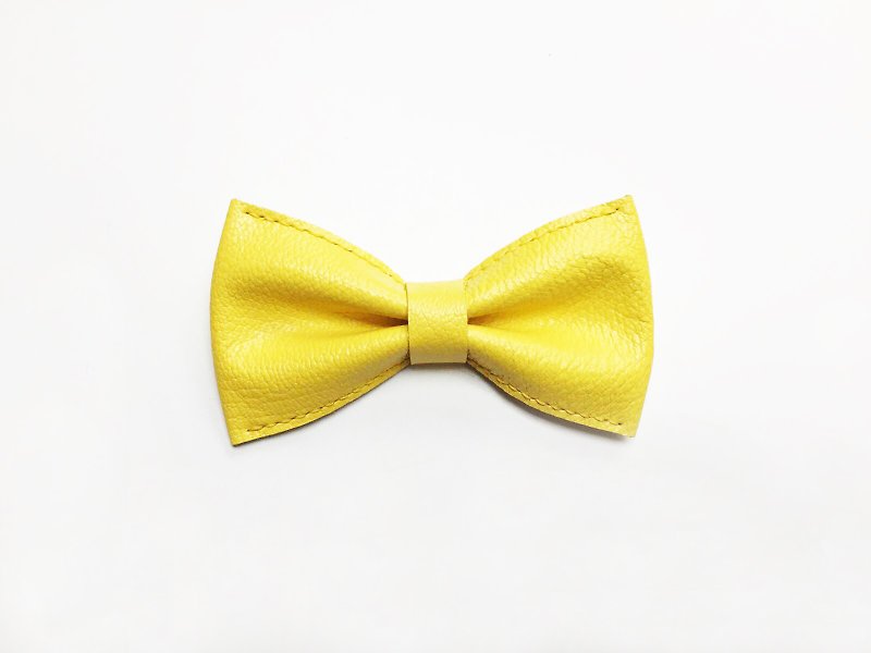 Hermes yellow suede bow tie Hermes Yellow Goats Leather Bowtie - เนคไท/ที่หนีบเนคไท - หนังแท้ สีเหลือง