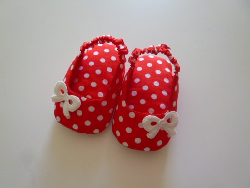 赤い小さな赤ちゃんのサンダル13-14センチの赤ちゃんの靴 - ベビーシューズ - コットン・麻 レッド