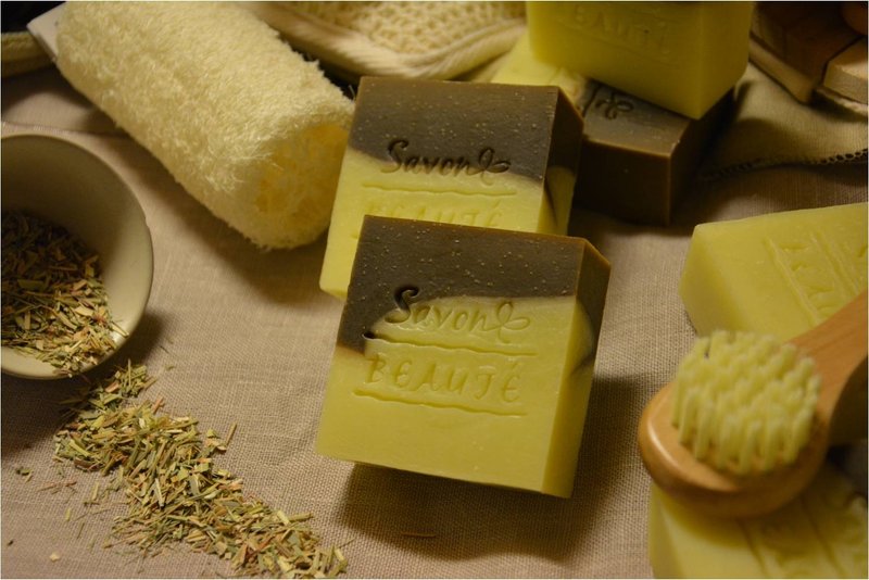 [Savon Beauté-莎媞作坊]香茅艾草平安皂 - 香氛/精油/擴香 - 植物．花 咖啡色