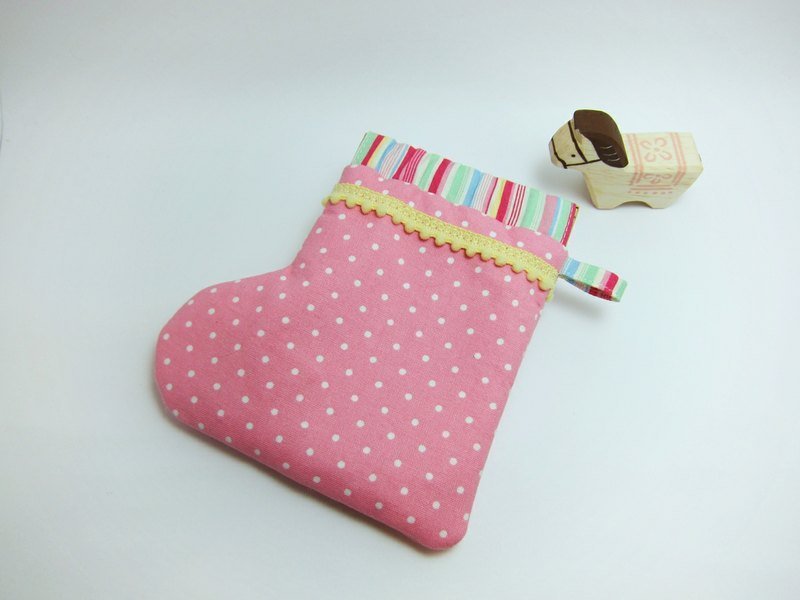 Powder-based small Christmas socks wallets - ถุงเท้า - วัสดุอื่นๆ สึชมพู