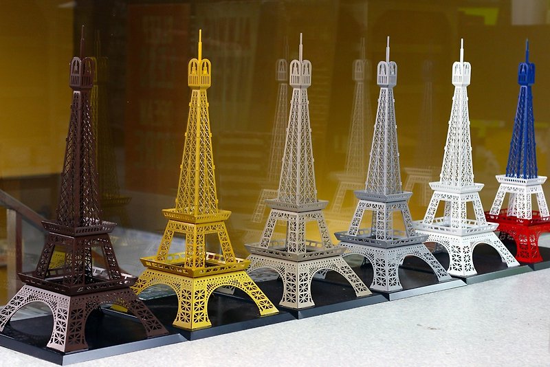 Ju [OPUS Dongqi Metalworking] Paris Eiffel Tower Model Shooting Props B&B - ของวางตกแต่ง - โลหะ 