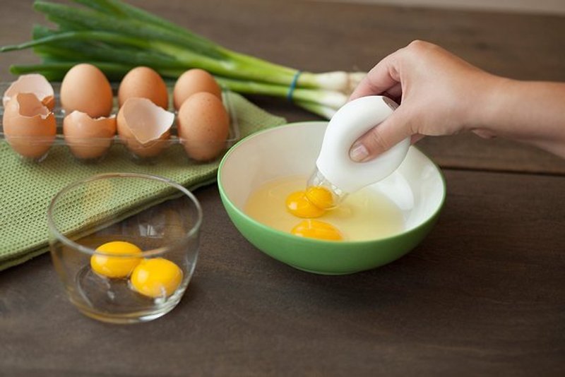 Pluck yolk separator - Cookware - Plastic White