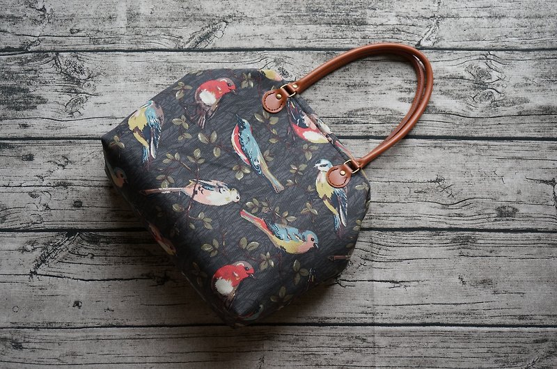 [Flowers and birds] doctors mouth gold package retro handbag bag - Messenger Bags & Sling Bags - Other Materials Black