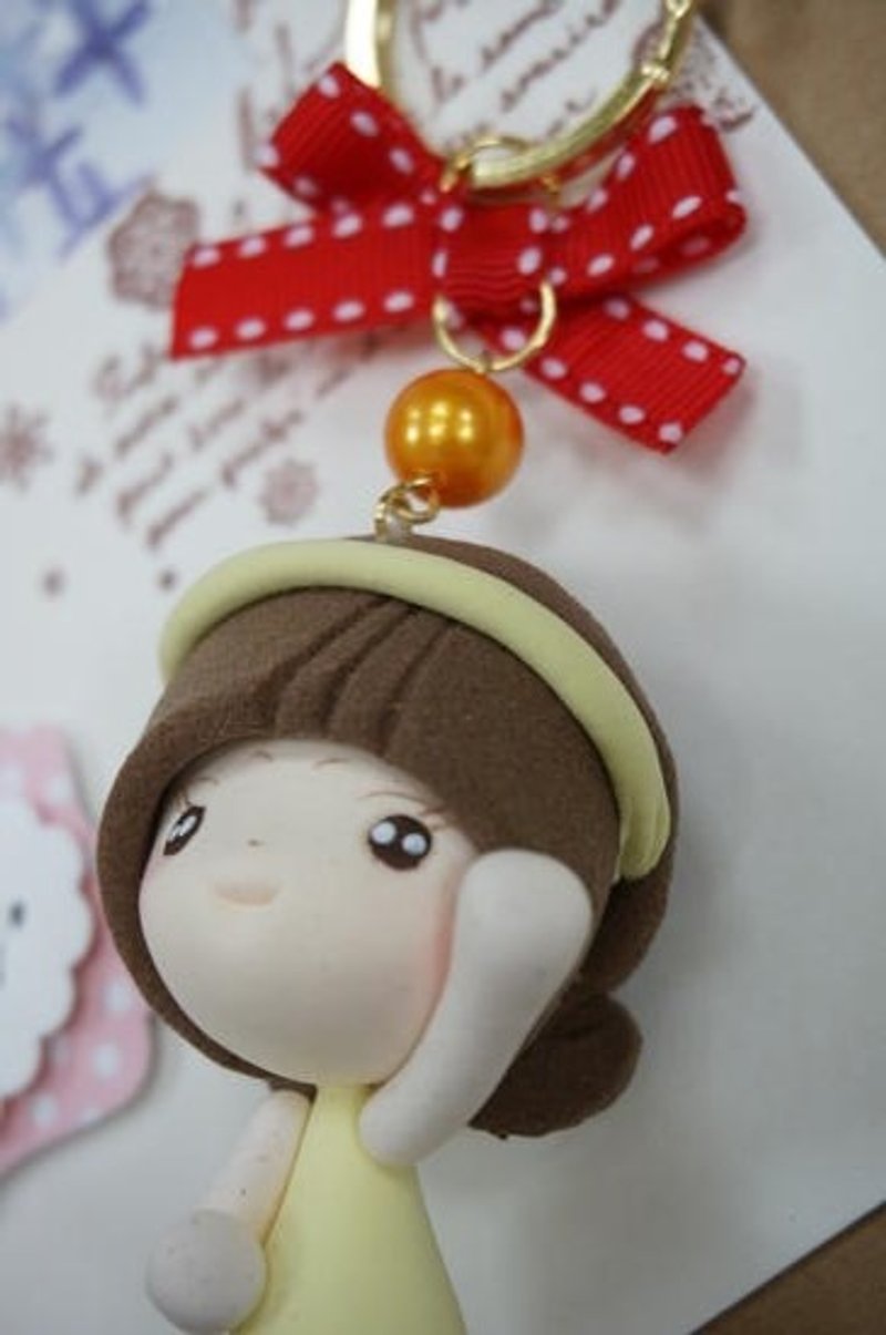 Handmade mini koli girl doll key ring Charm - ที่ห้อยกุญแจ - วัสดุอื่นๆ สึชมพู