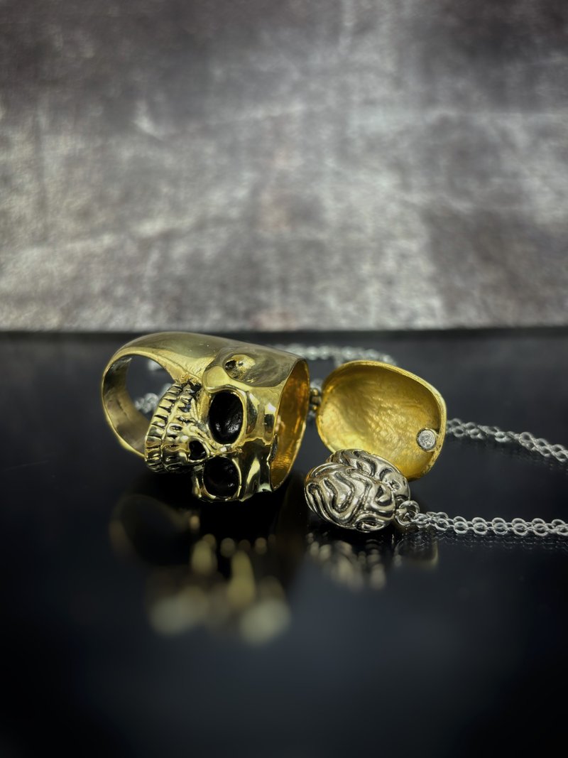 Brass Skull Ring and White Bronze Brain Pendant Necklace. In 4 Colourways. - แหวนทั่วไป - โลหะ 