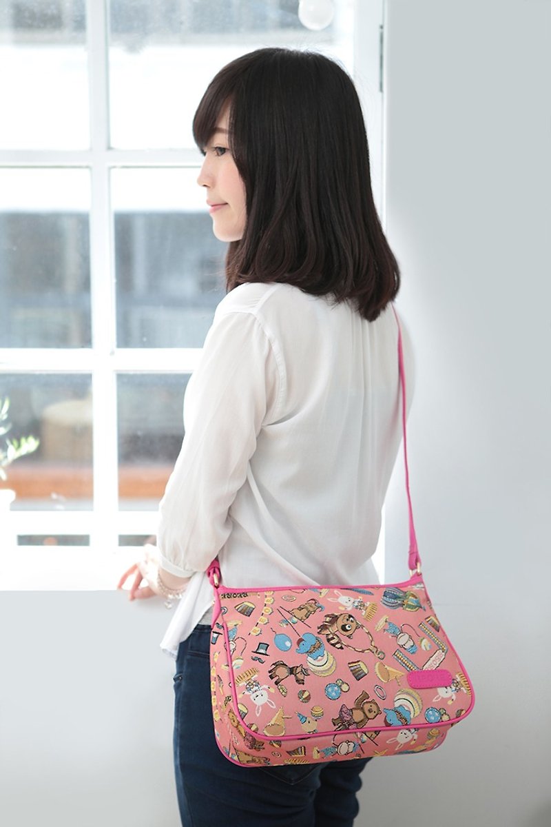 Handmade Crossbody Bag  /  Jacquard Weave / Water Repellent - Messenger Bags & Sling Bags - Other Materials Pink