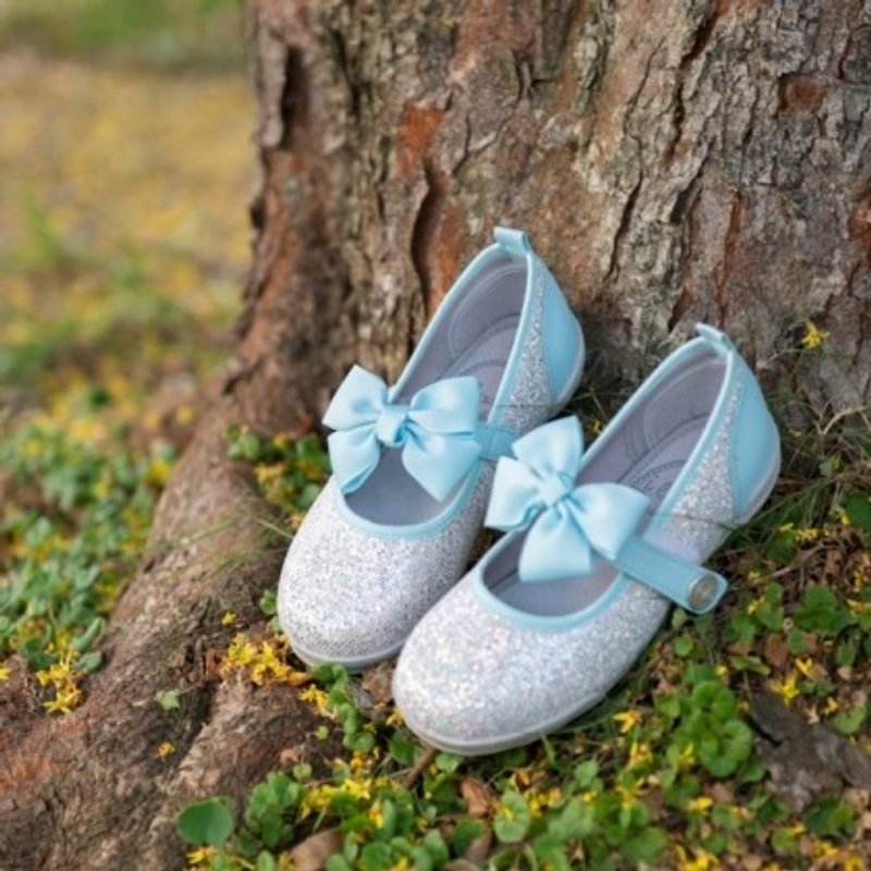 Crystal粉藍蝴蝶銀色娃娃鞋 - 童裝鞋 - 其他人造纖維 藍色