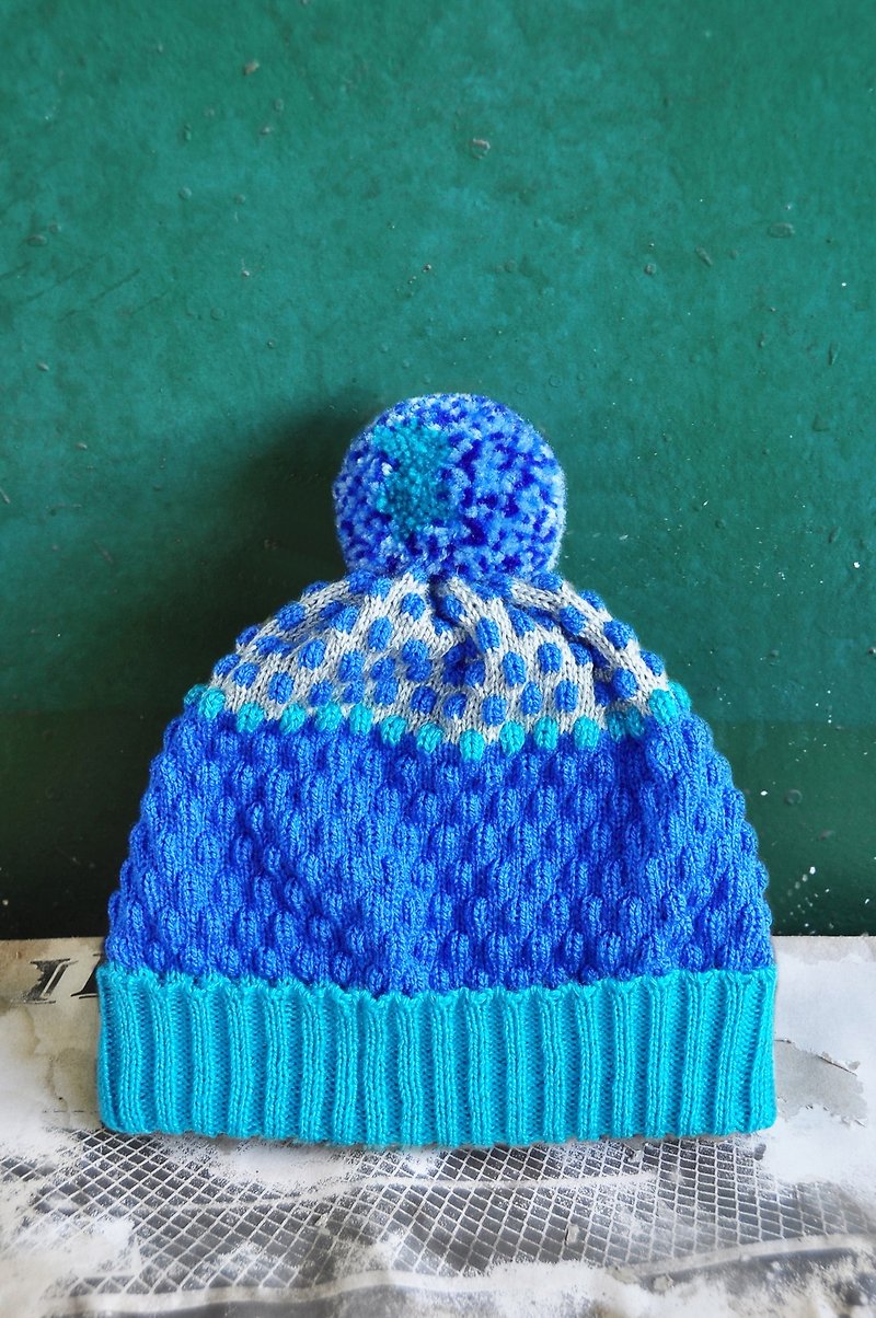 湖中霧 可拆式毛球針織毛帽 - 帽子 - 其他材質 藍色