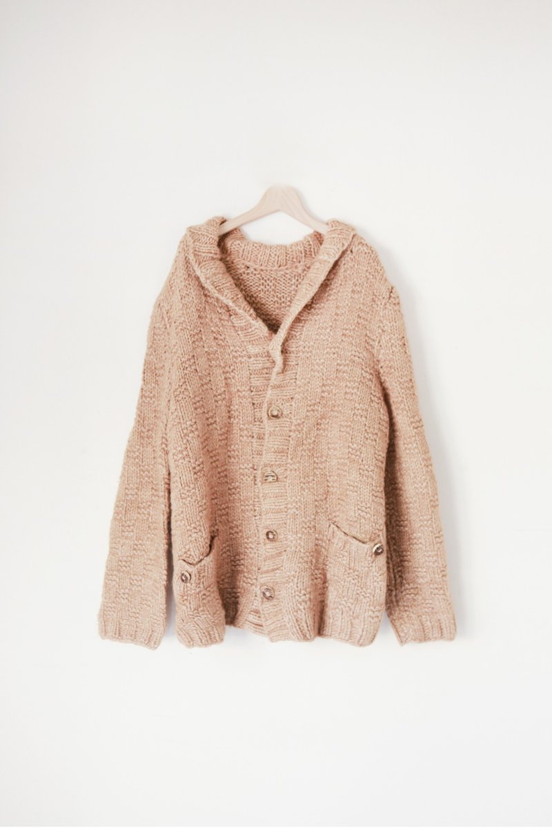 A ROOM MODEL - VINTAGE, CS-1589 light brown vintage cardigan sweater with a thick core needle Shimokitazawa - เสื้อผู้หญิง - วัสดุอื่นๆ สีทอง