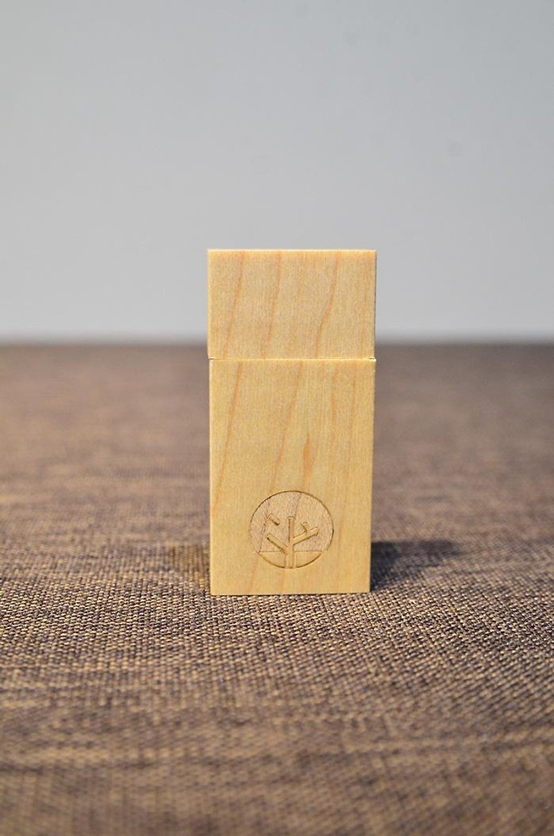 【Wooddesign】Pure USB 16G  -Maple - อื่นๆ - ไม้ สีทอง