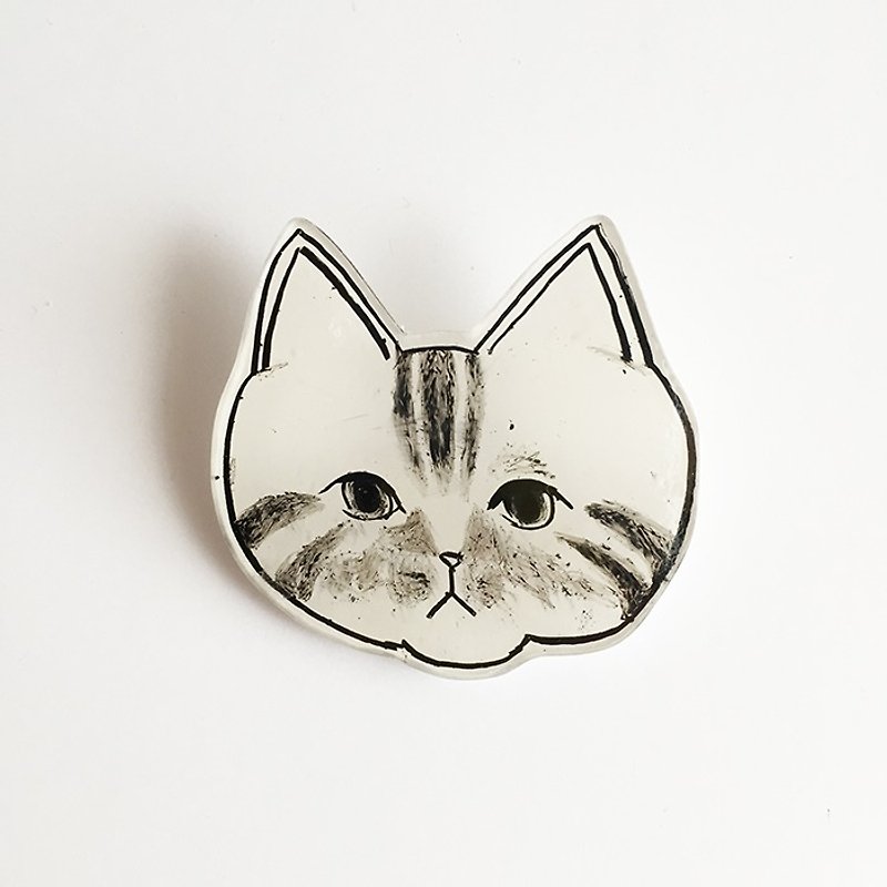 Brooch pin / American Shorthair - Brooches - Plastic White