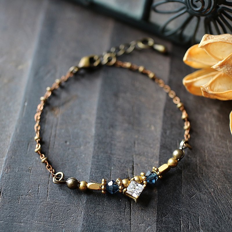 EF golden years NO.185 lime blue zircon crystal elegant brass chain bracelet - Bracelets - Gemstone Blue