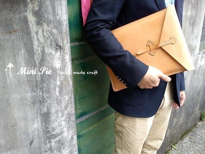 Laptop, iPad Case - กระเป๋าแล็ปท็อป - หนังแท้ สีกากี