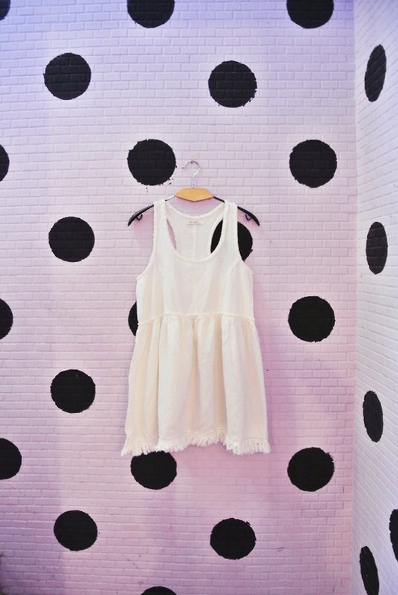 我是女生．重返單純洋裝 - One Piece Dresses - Other Materials White