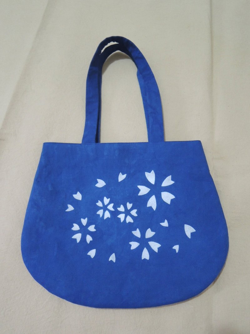 [Yield] petal Mumu hand-made double-sided bag Aizen - กระเป๋าถือ - วัสดุอื่นๆ สีน้ำเงิน