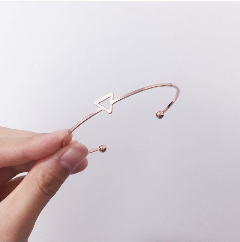 Geometric Triangle rose gold stainless steel bracelet - สร้อยข้อมือ - โลหะ 