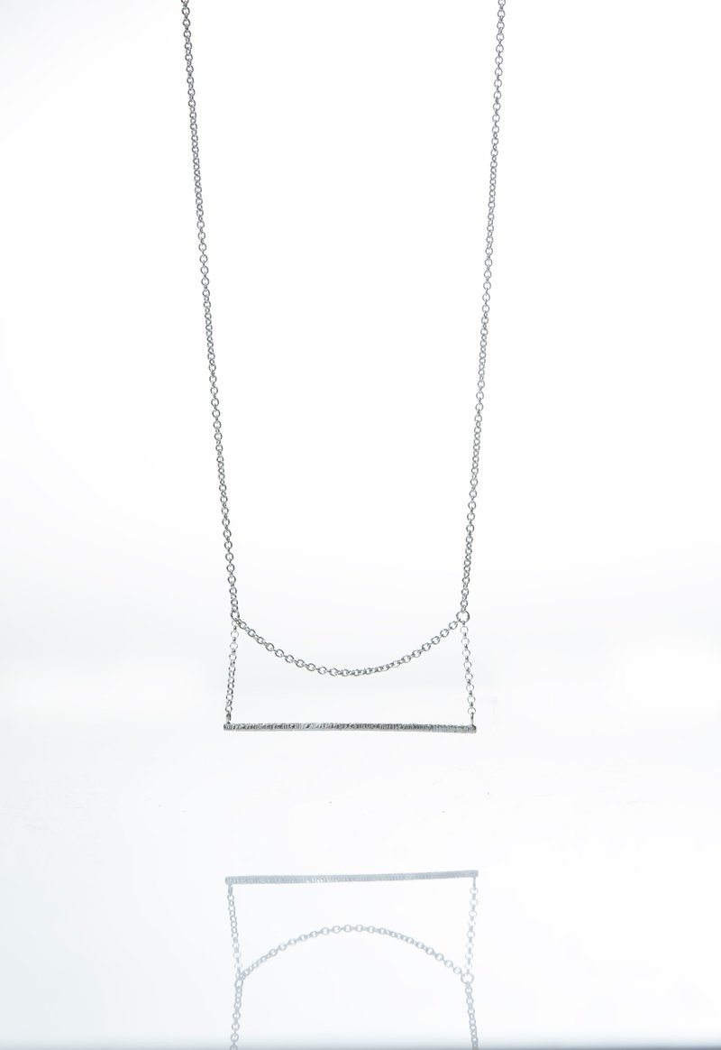 Time Series Swing Long Necklace - สร้อยคอยาว - โลหะ 