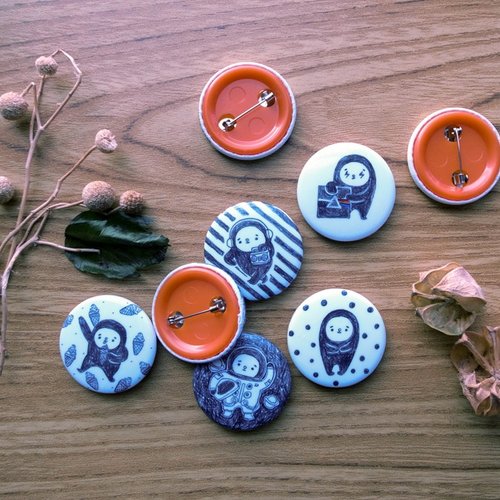 【Paper Moon Man in Black Series】Black and White Mandala Bead Small Badge 32mm